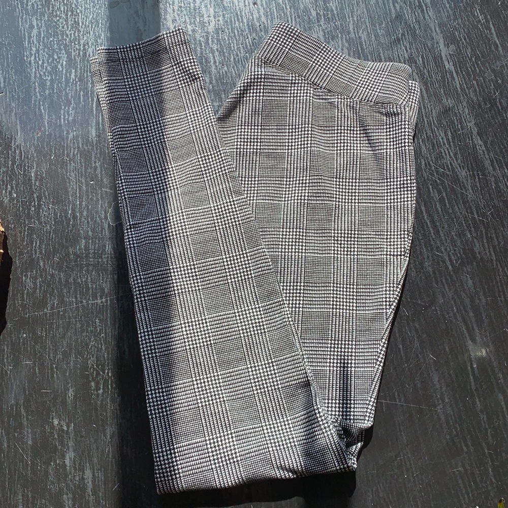 High waisted leggings!